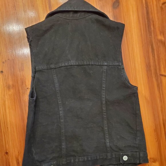 Brandy Melville - Black Denim Vest - Picture 2 of 2